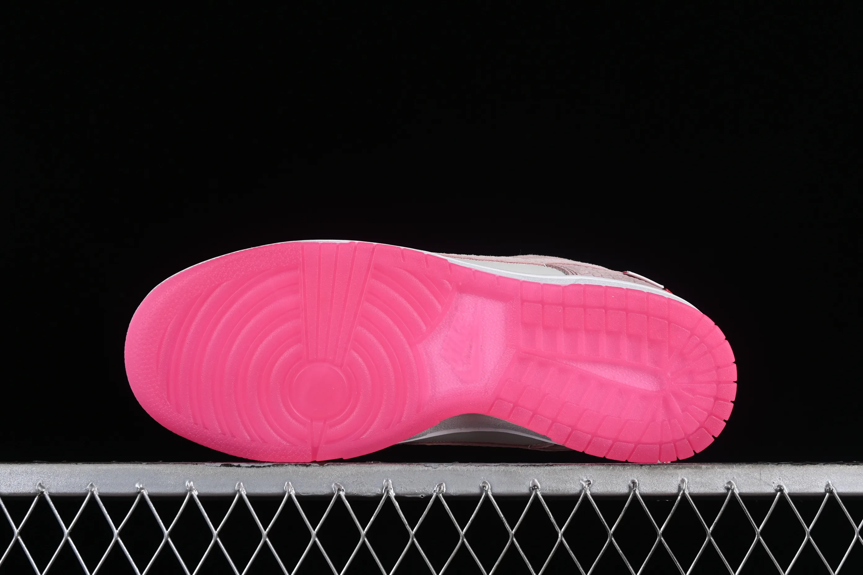 All categories Nk SB Dunk series Nk SB Dunk Low low-top sneakers F version Nk Dunk Low 2024 Year of the Dragon customized model SB low-top casual sneakers FZ5065-118